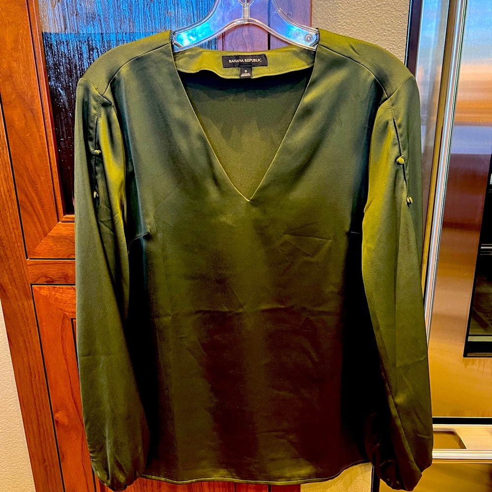 Banana Republic, holiday blouse with button, placket sleeve, deep olive green